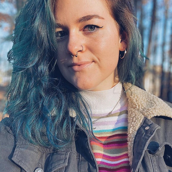 anneliseivxx